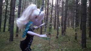 Полёт Фейбель по Зачарованному лесу