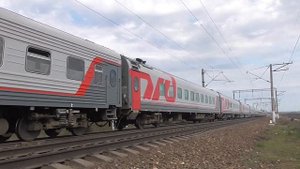 Электровоз ЭП1-366 с поездом №135 Саратов - Москва на пере