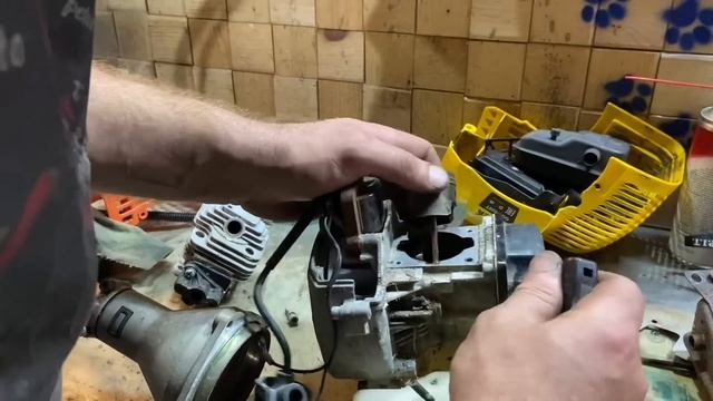 Мобил К CG330 HB и HUTER 2500T. Интеллигентная техника из сырог? смотреть онлайн