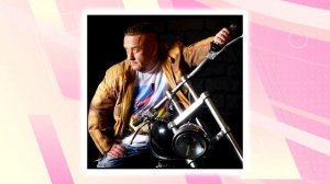 Помните артиста из «Кривого зеркала» Вы удивитесь нас