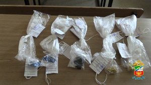 В Новосибирске транспортные полицейские задержали курьера с мефедроном