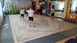 "Дрессировщики мячей"