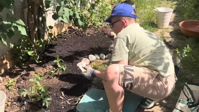 День в пригороде Парижа : наш сад, уютные террасы, увле? смотреть онлайн