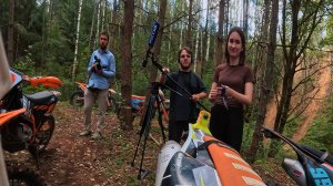 К нам приехало телевидение и примерно четыре десятка эндуристов :-)