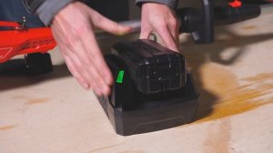 Как запустить аккумуляторный триммер. Обзор новинки. ?