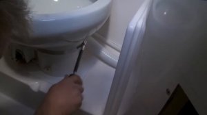 Установка электрических туалетов с мацератором Dometic Se