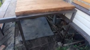 Установка крыльца из профильной трубы.