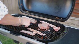 Идеальный бургер на газовом гриле Weber! 🍔🔥