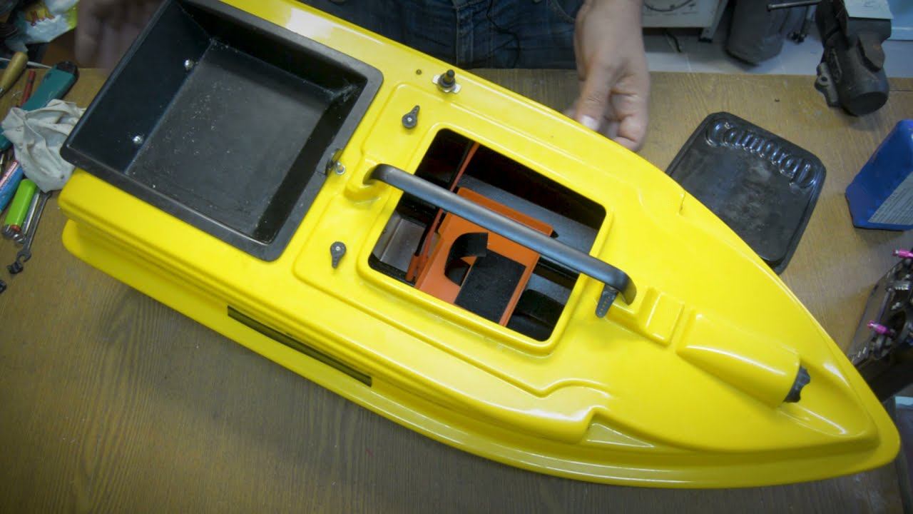 Камарад, небольшой ремонт и установка Автопилота смотреть онлайн