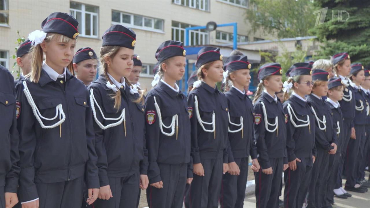 В Донецке увековечили память героев, боровшихся с украинским неонацизмом