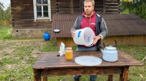 Моченая антоновка на меду в бочке. Вкуснее не пробовал
