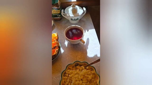 Сливы, яблоки, абрикосы сладкие, как мёд. Пришла жара в смотреть онлайн