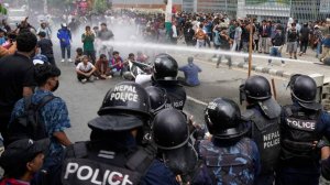 Khabarhub: протестующие в Непале ворвались в резиденцию президента страны