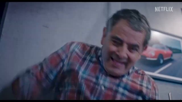 Человек против пчелы / man vs bee - русский трейлер (сериал 2 смотреть онлайн