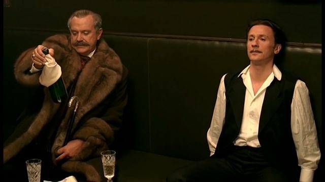 Шампанское пить - червей разводить. смотреть онлайн