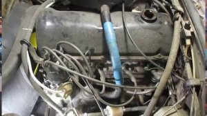Для чего опытные автомобилисты опускают шланг сопуна