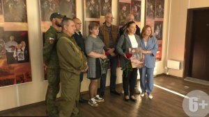 В Магадане открылась выставка «Посмотри на моих бойцов» (6+)