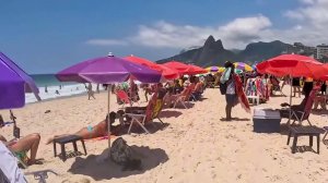 Рио в лучах заката: прогулка по пляжу с камерой