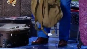 Уральские пельмени грузчики в аэропорту 07 10 2012