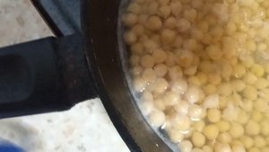 Приготовление Нута с мясом и грибами
