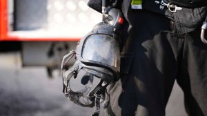 Две квартиры загорелись в доме на юго-западе Москвы
