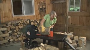 Бензиновый дровокол.