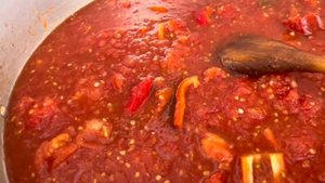 Тещин язык с помидорами и перцем на зиму