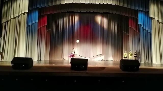 мишка очень любит мед смотреть онлайн