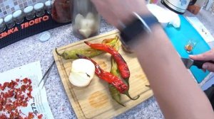 Соус из самого острого перца в мире Каролина Рипер.