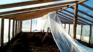 Крепление внутренней пленки в теплице!Для чего это ну?