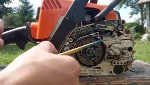 Как поменять звёздочку на бензопиле  Замена звёздочки