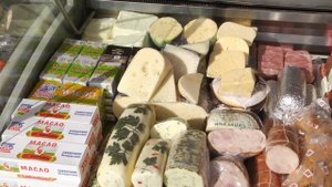 Сочное мясо, нежный сыр и копчённые колбаски – это небольшая часть ассортимента Белорусской ярмарки