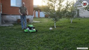 Ровный газон на вашем участке. Самоходная газонокосил