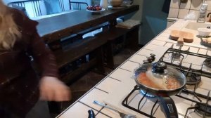 Шале и розы в горах Италии. Кальмар фаршированный, фра?