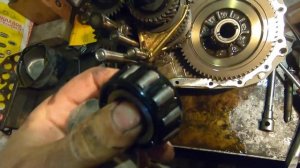 Воет коробка Дача логан Dacia Renault Logan (Разборка коробки) .