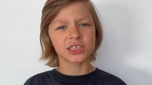 Елисей Сергиенко /Москва. «Не везёт» автор Виктор Голявкин , издательство «РОСМЭН»