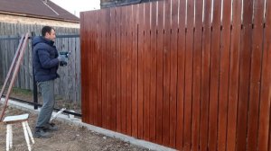 Строительство лицевого забора/ Забор из доски.