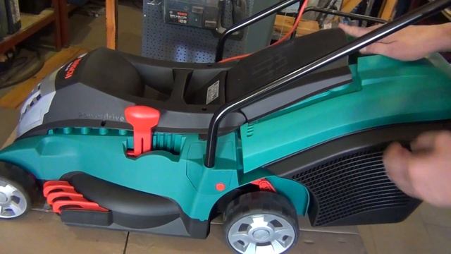 Газонокосарка Bosch Rotak 40 Код 06008A4200 - надійна, потужна, ві? смотреть онлайн