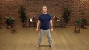 8-Min Moving Meditation for Instant Calm Clarity and Focus Цигун |Ли Холден ( Lee Holden)