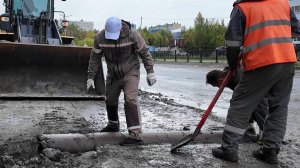 В Пыть-Яхе по запросу горожан ремонтируют дороги