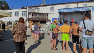 фестиваль Лоза и Муза на берегу Азовского моря. обзор и продажи игрушек.