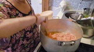 на ужин чивапчичи,перекрутила сало с часныком, ИКРА КАБАЧКОВАЯ