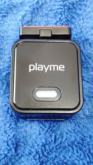 Видео регистратор Playme Game — маленький и умный.