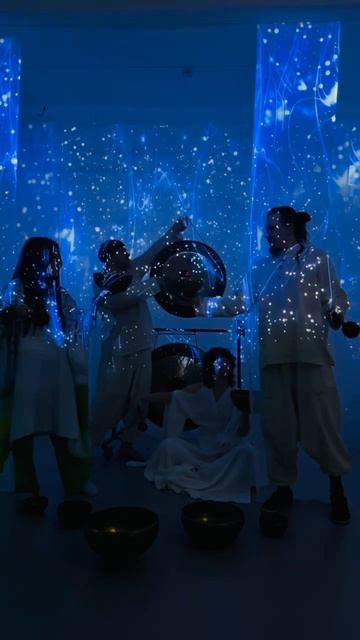 Театр Звука в Темноте с Линдой смотреть онлайн