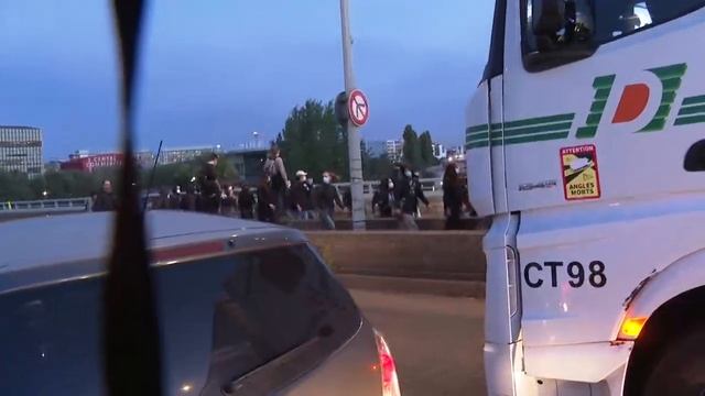 По всей Франции на сегодня запланированы крупные беспорядки