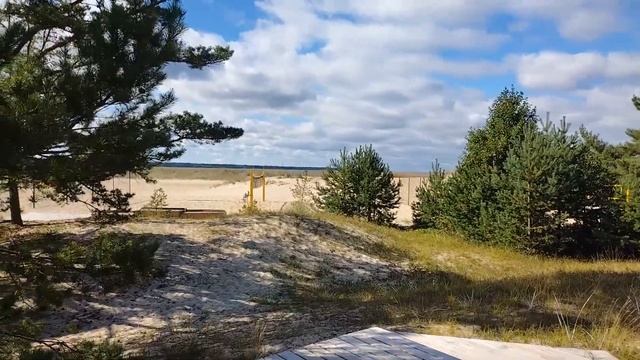Эстония, Клоогаранд, дорожка вдоль пляжа смотреть онлайн