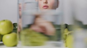 5876891-uhd_4096_2160_25fps