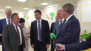 Игорь Щёголев отметил вкус брянских угощений при посещении лицея