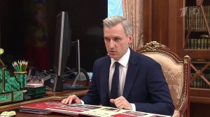 Владимир Путин провел рабочую встречу с губернатором Смоленской области Василием Анохиным
