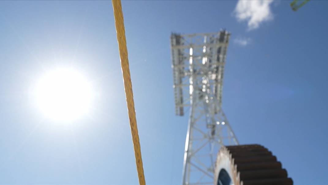 Путь по воздуху: протянут первый трос канатной дороги из РФ в Китай